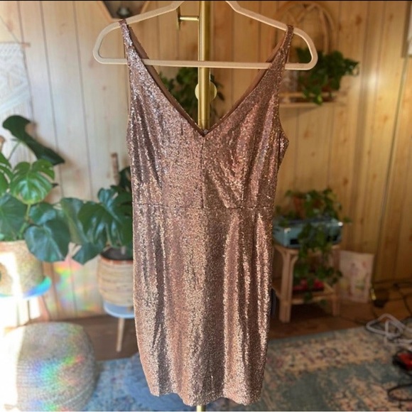 NWT Lulu’s Champagne Showers Matte Bronze Sequin Bodycon Dress, Size S - Picture 4 of 7